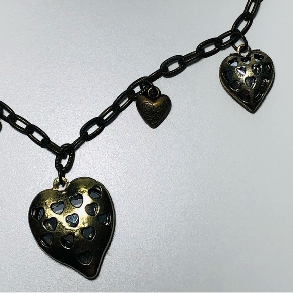 Handmade Celtic Angel Wings and Hears Necklace with Matching Mangling Earrings - Picture 7 of 8